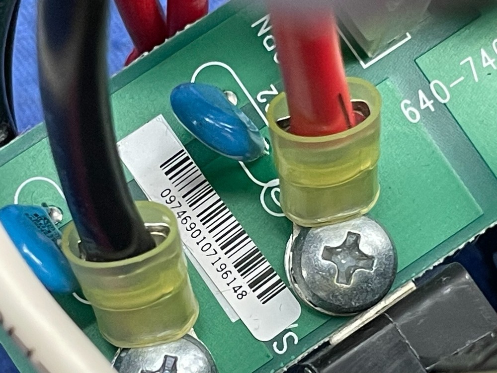 APC 2-Plug 3-Switch Power Distribution Panel - Overstock - Excellent Condition