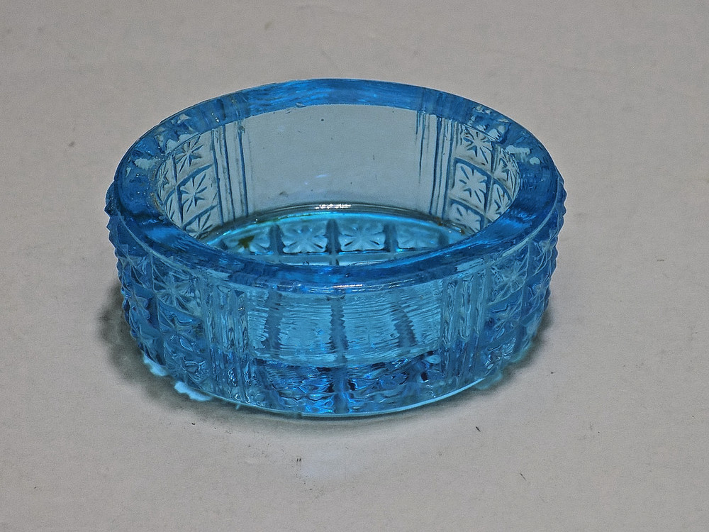 RICHARDS & HARTLEY TWO PANEL PATTERN BLUE EAPG GLASS OPEN SALT CELLAR