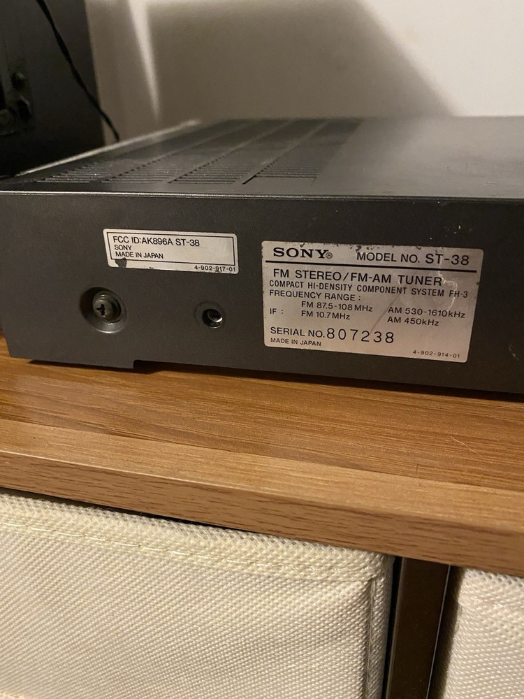 Sony ST-38 AM/FM Tuner with AM Loop Antenna - Tested