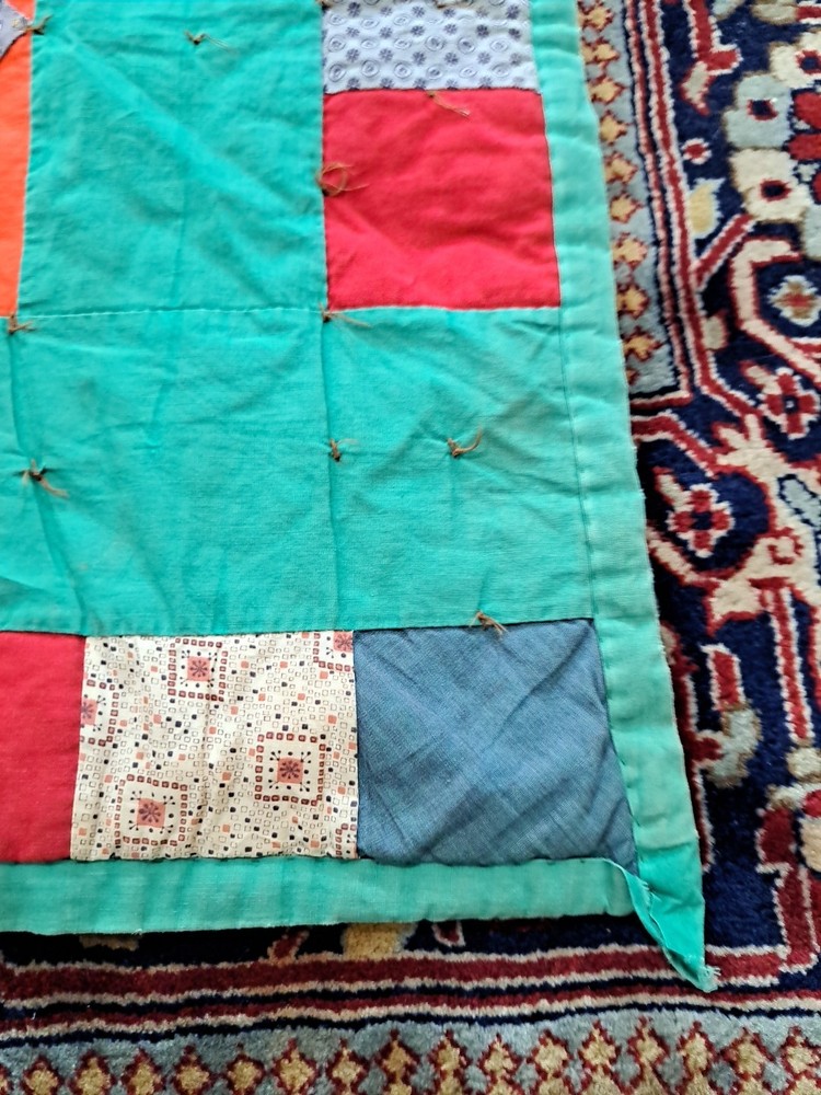 VTG Prints Charming Pattern Multi-color Patchwork Quilt