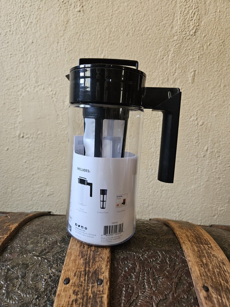 Takeya 10310 1 Quart Cold Brew Coffee Maker - Black