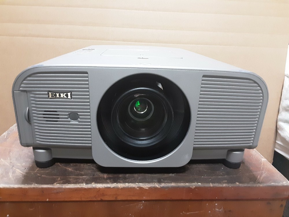 EIKI LC-XG400