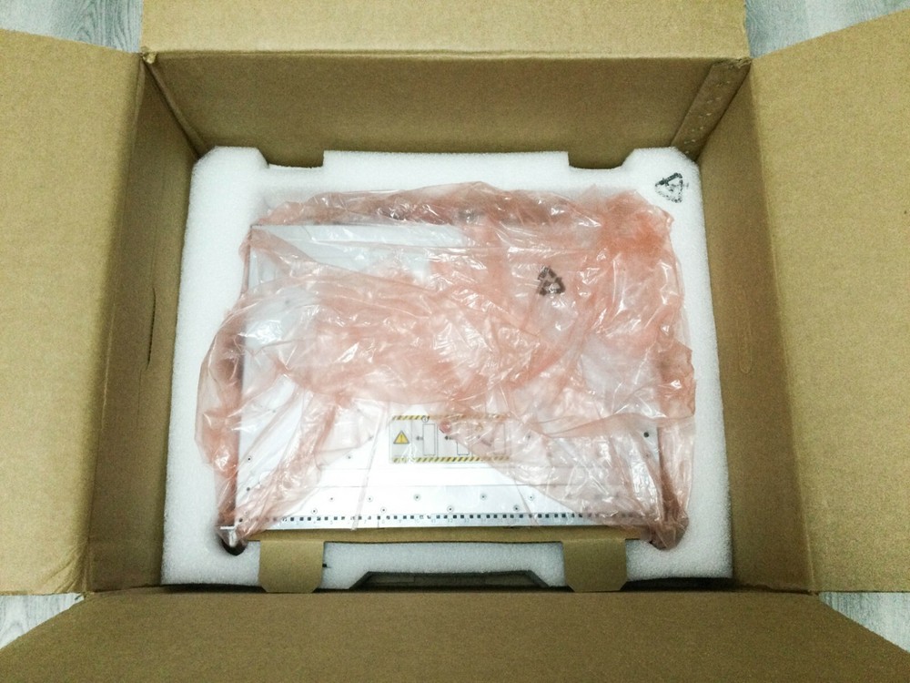 EMC SAE VNXB6GSDAE25F 25 2.5'' Bay SAS Storage Array No HDD