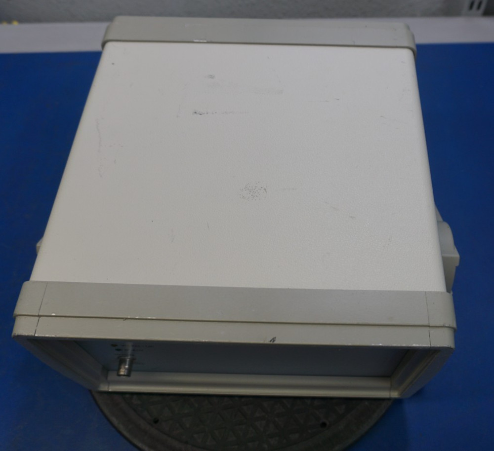 Electronic Research Co. Model 130 Portable Reference Oscillator