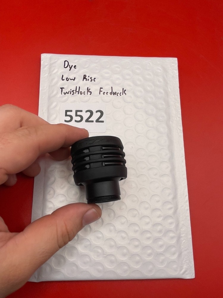 Dye Low Rise Twistlock Feedneck