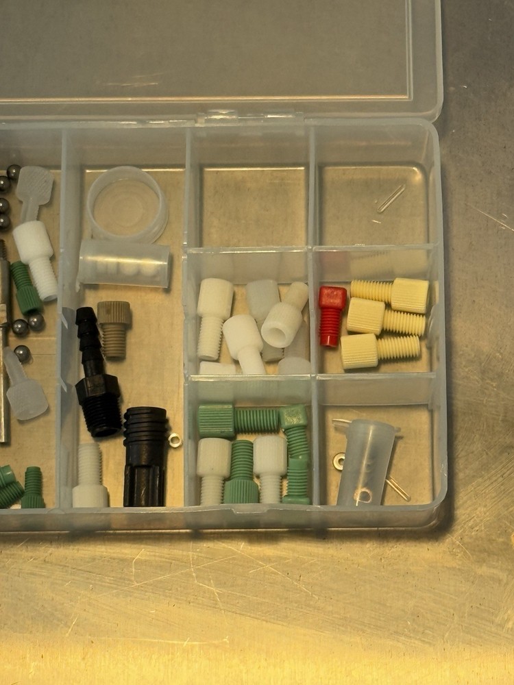 HPLC CHROMATOGRAPHY Parts
