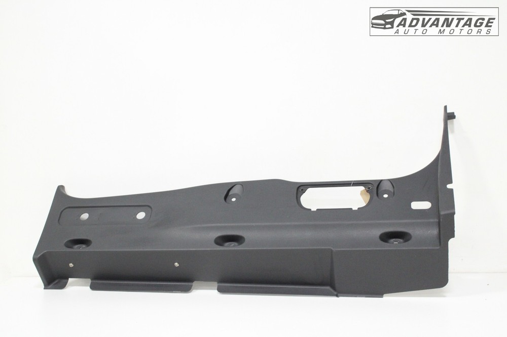 2018-2024 FREIGHTLINER CASCADIA FRONT LEFT SIDE B PILLAR COVER TRIM PANEL OEM
