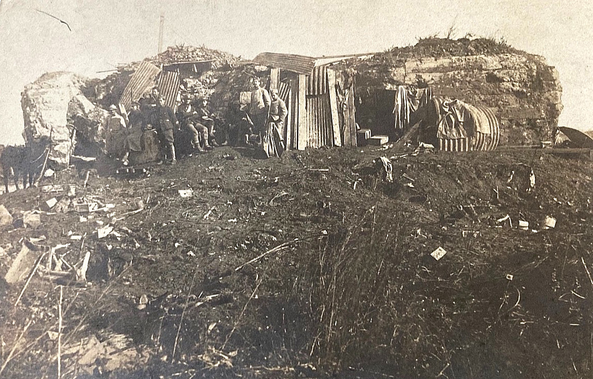 ORIGINAL! WW1 FRENCH ARMY FORWARD OUTPOST IN NO MAN'S LAND PHOTO POSTCARD RPPC