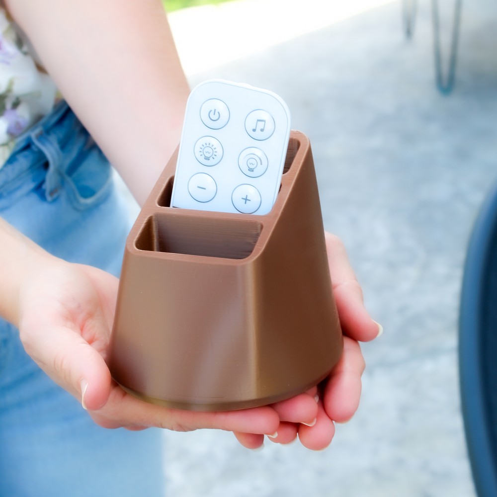 Remote Holder – Compact 3D Printed Organizer for Remotes