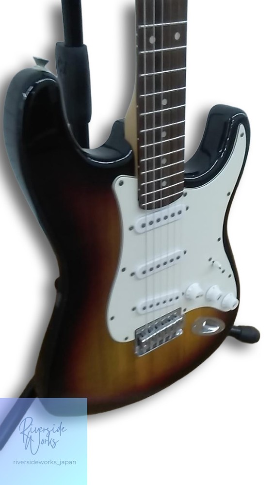 BUSKER’S Electric Guitar Stratocaster Type Used JP