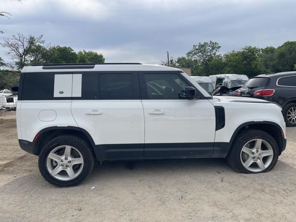 Camera/Projector Camera Front Bumper Mounted Fits 20-23 DEFENDER 1022467
