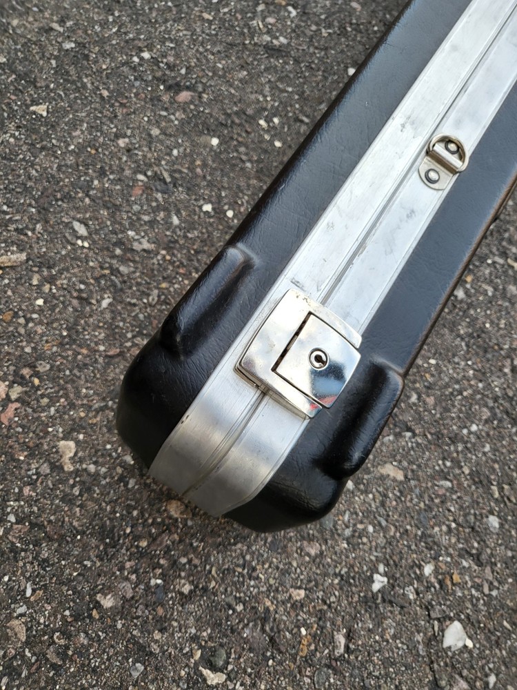 SKB Rifle Gun Case Single Used No Key