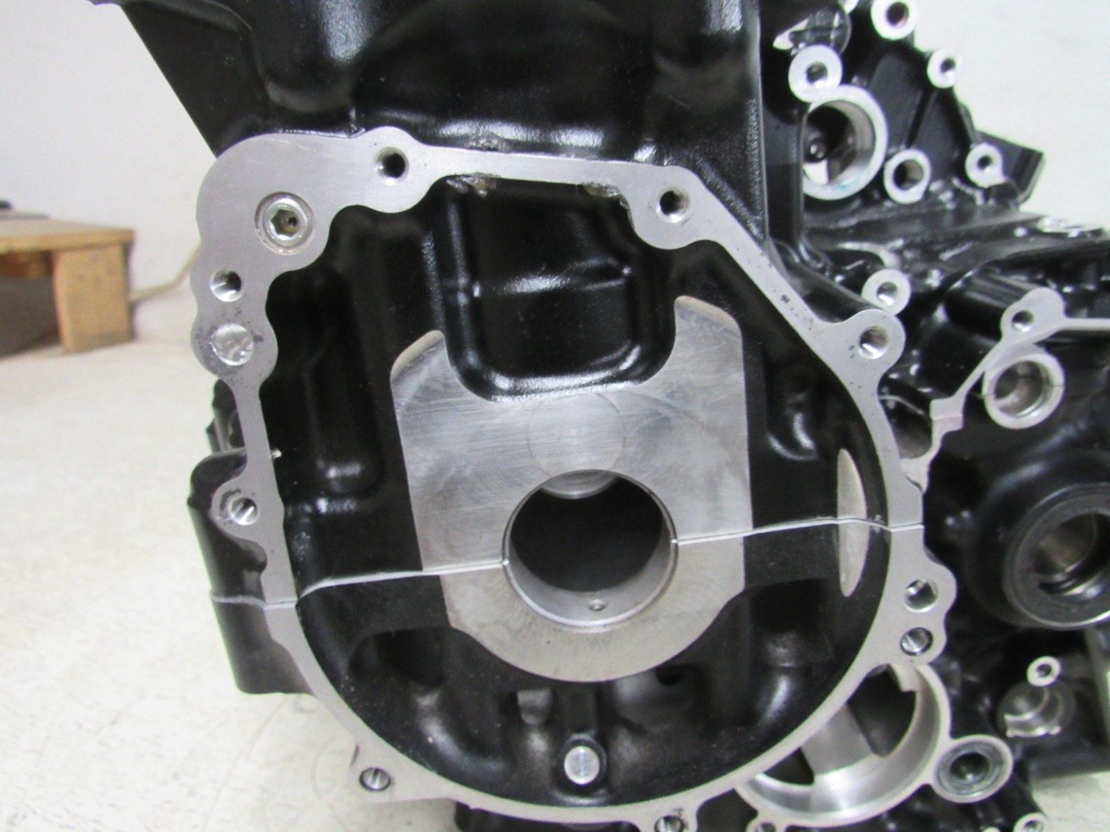 KAWASAKI NINJA ZH2 H2 ZR1000 ENGINE CASES CRANK CASE STOCK OEM #GZ27