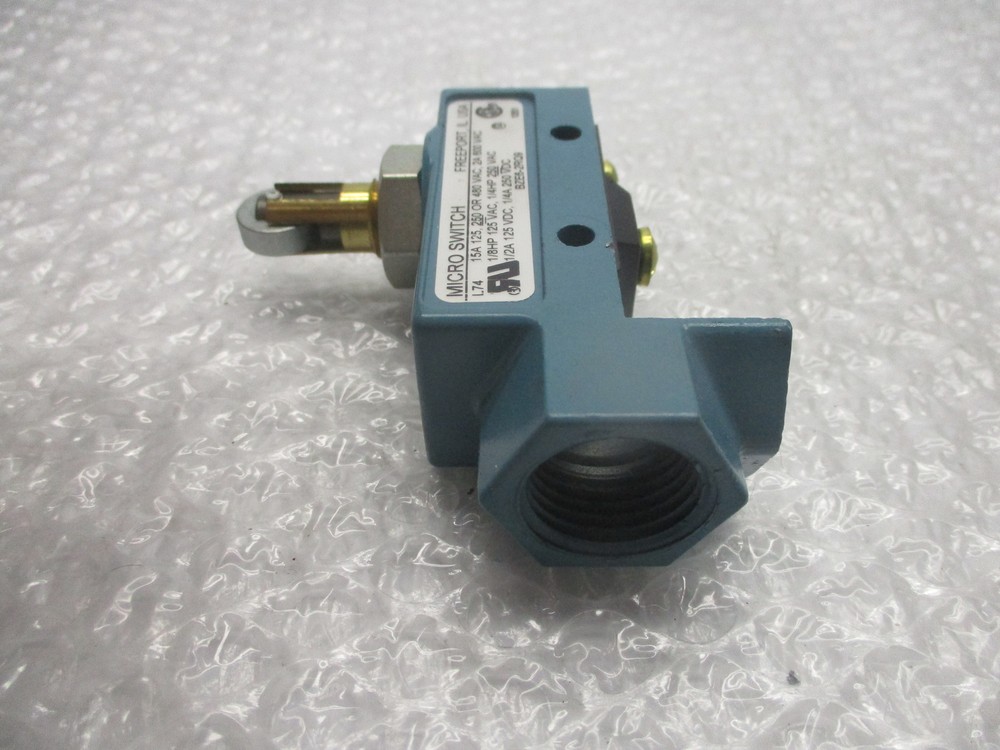 MICROSWITCH BZE6-2RQ9 SWITCH (AS PICTURED) NSNP