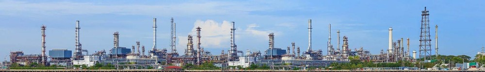 TrainJunkies Oil Refinery Model Railroad Backdrop