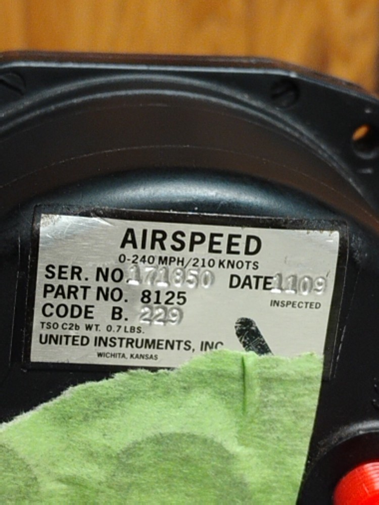 United Instruments, Inc. Airspeed Indicator P/N: 8125, Code B229