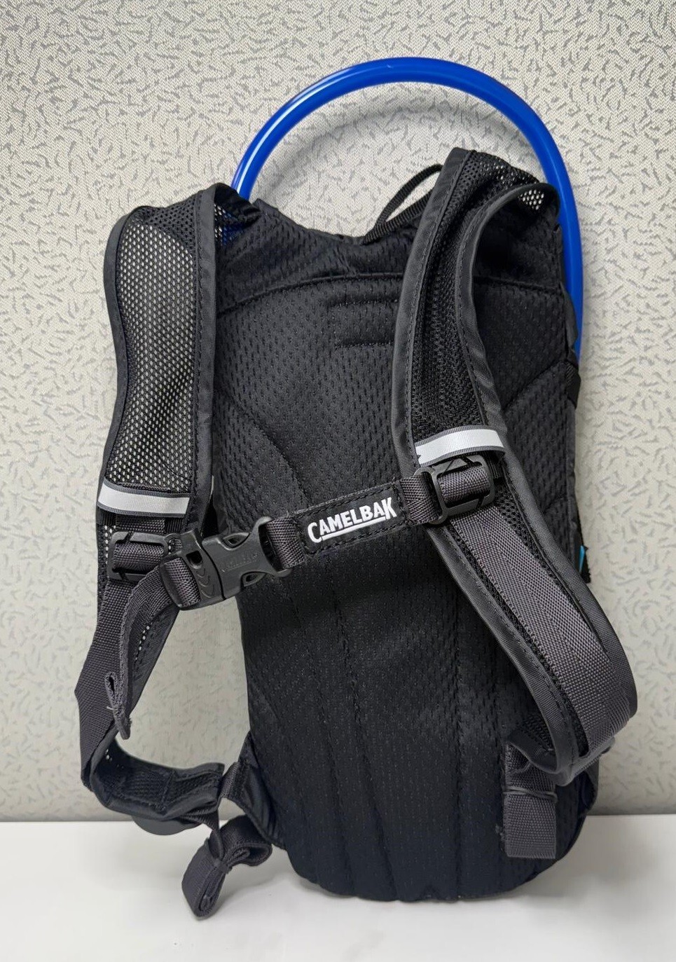 CamelBak Mini M.U.L.E. Kids Hydration Bag 50oz, Black/Flames