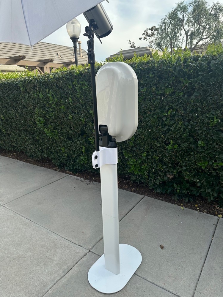 Light Adapter for Salsa 1 Photobooth (Now includes light pole)