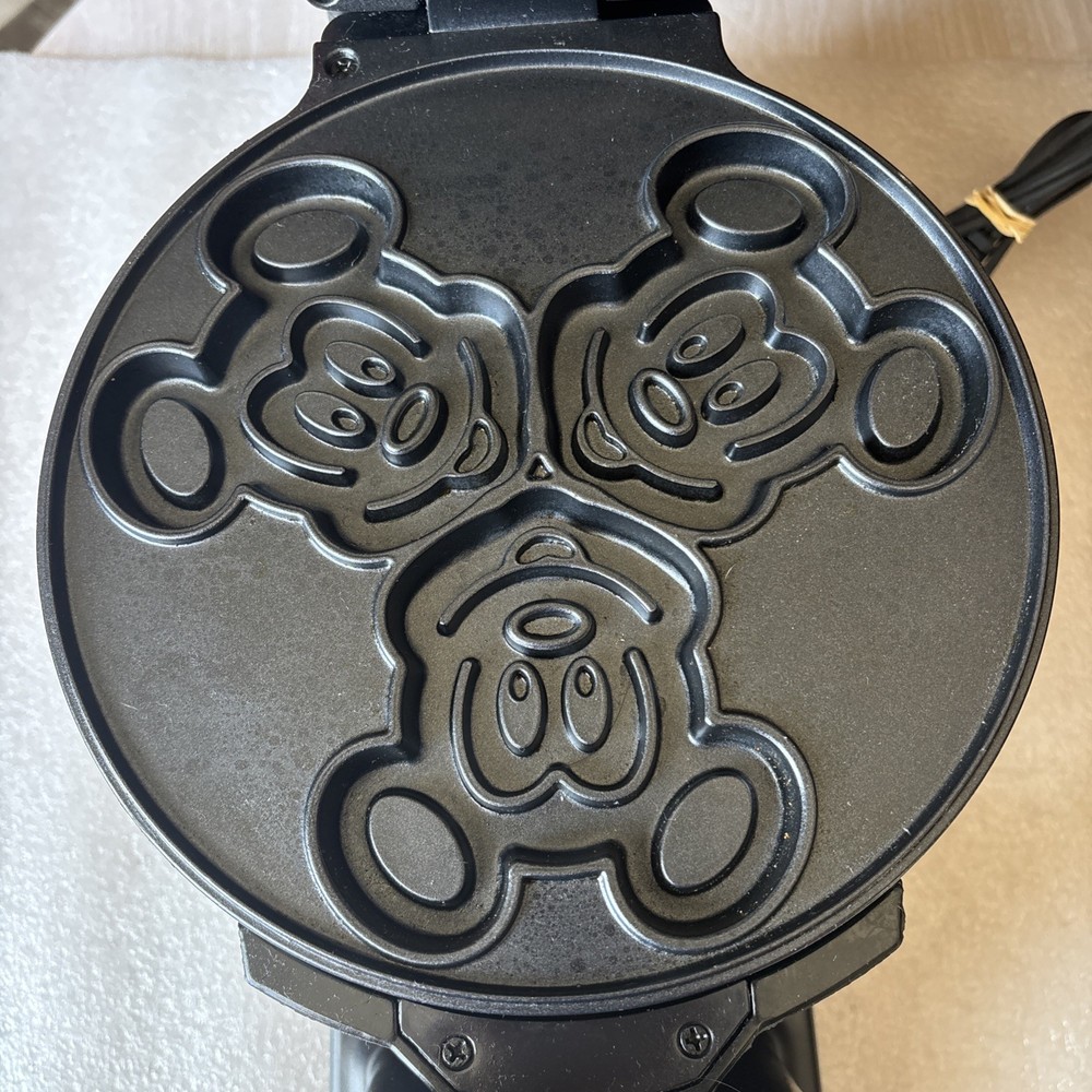Disney Mickey Mouse 90th Anniversary Double Flip Waffle Maker MIC-62