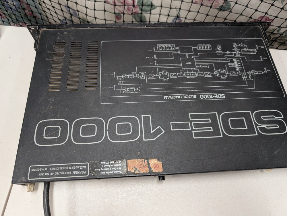 Roland SDE-1000 Digital Delay Rack Effect Processor Vintage Working Effecter