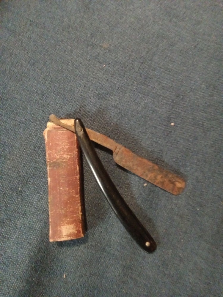 Antique Straight Razor