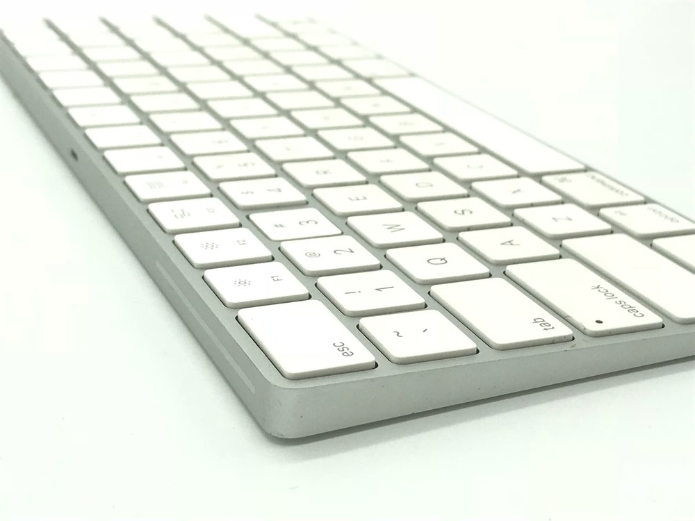 Apple Magic 2 Keyboard A1644 Rechargeable wireless Keyboard lighting bluetooth