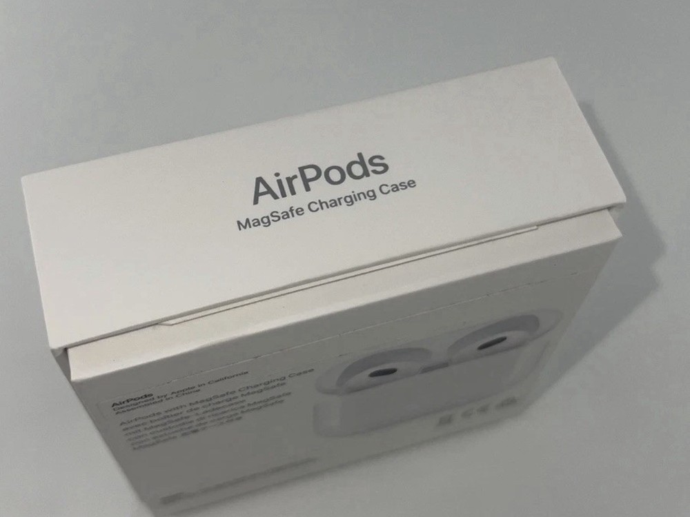 Apple 3rd Generation AirPods👀 **Empty Box Only** 👀no Charging Case**