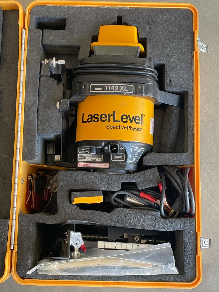 LaserLevel Spectra-Physics - Model: 1142 XL