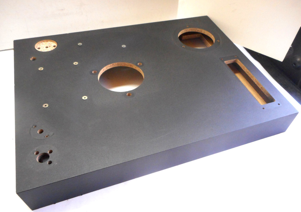 NUMARK TURNTABLE TT1400 - PLINTH - PARTING OUT