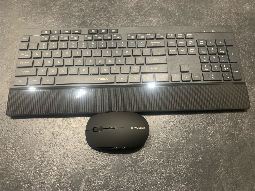 E-YOOSO Wireless Full Sized Ergonomic Keyboard & Mouse 2.4 GHz Windows