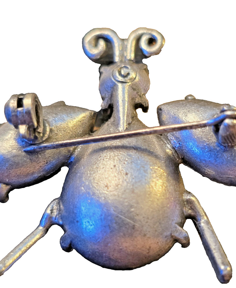 BEE OR INSECT BUG PIN WITH PEAR SHAPED AB STONE BODY