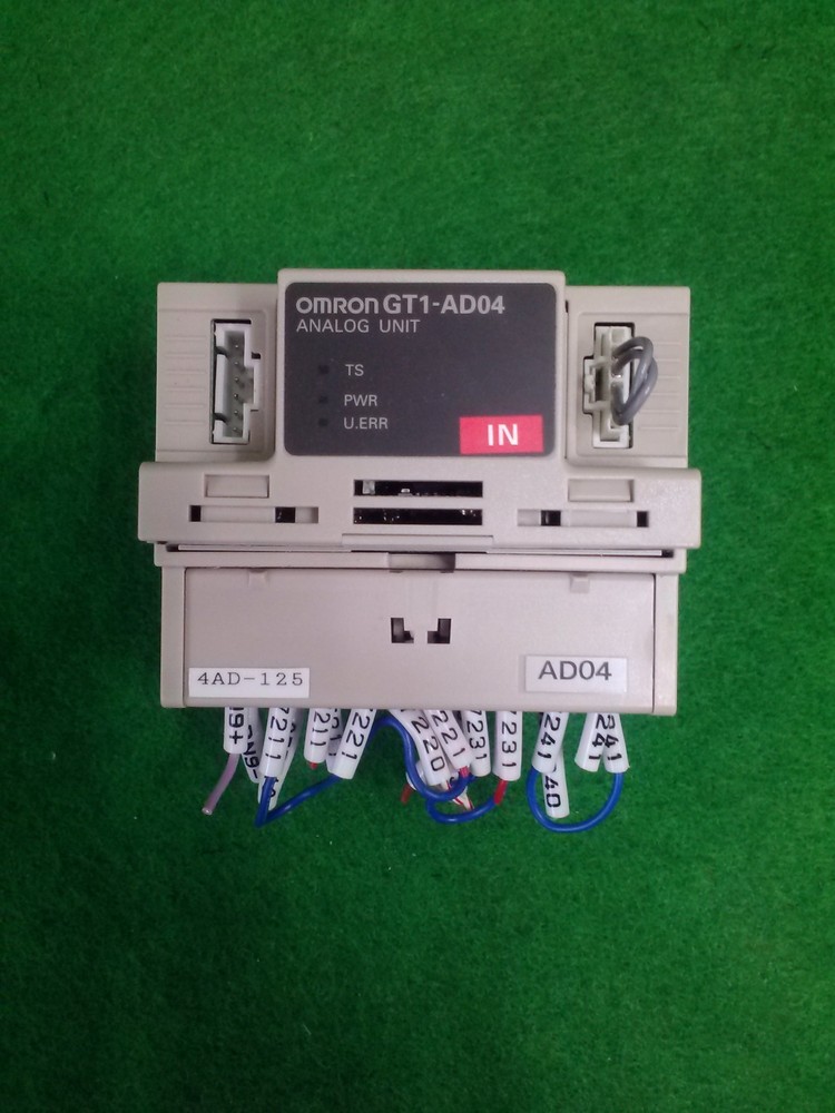 OMRON GT1-AD04 ANALOG UNIT 24V 0.1A, USED