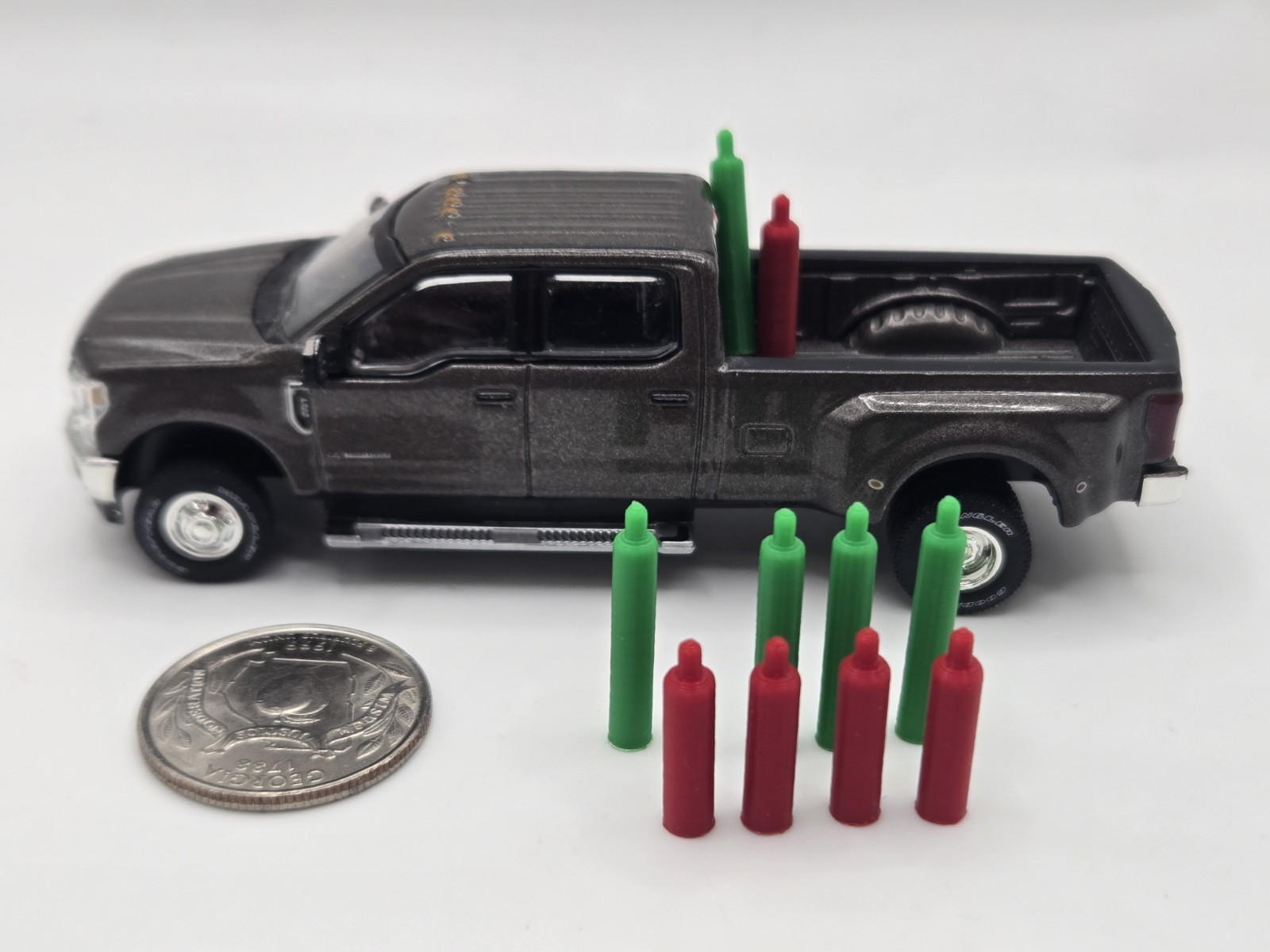 1/64 Scale Oxy/Acetylene Welding Gas Tanks in Red and Green *10 Pack*