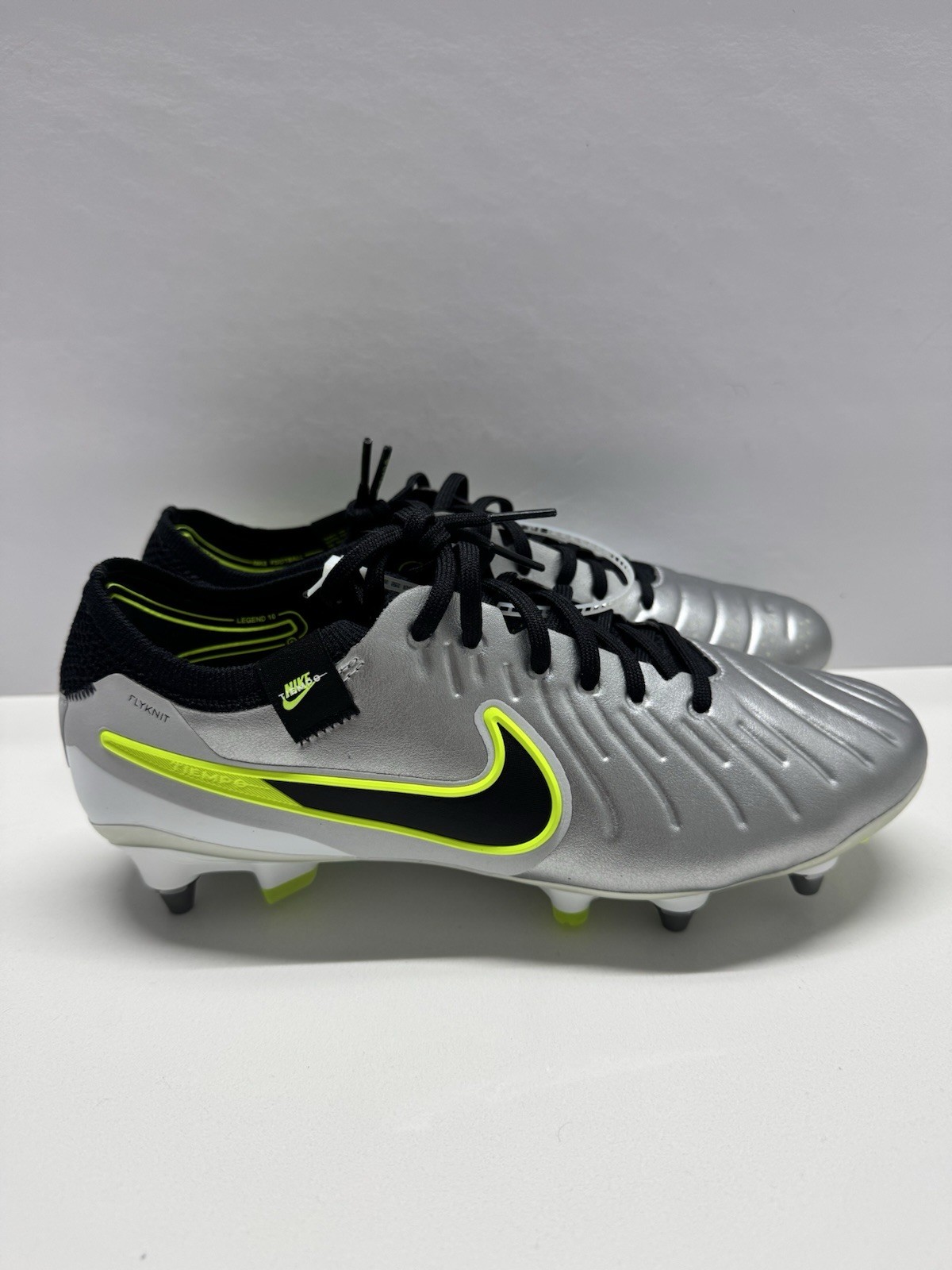 Nike Tiempo Legend 10 Elite FG NBY Mad Silver Soccer Cleats DV4328 001 Size 6.5