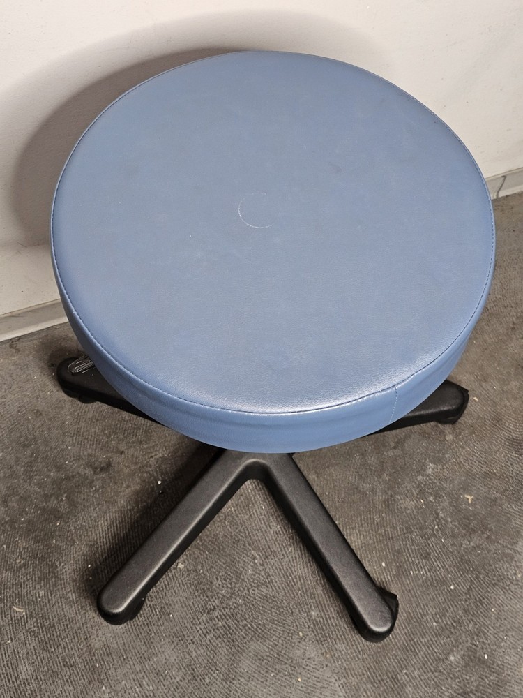 Ritter 195 Exam Stool Pneumatically Adjustable Midmark USA
