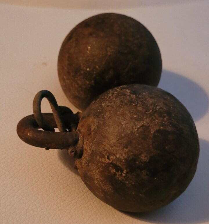 2 Vintage 2.5 Pound Cannon Balls ?Civil War? Era Unknown Collectible Decoration