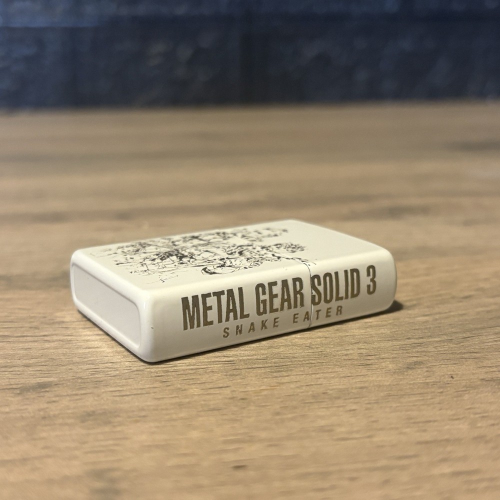 Metal Gear Solid 3 Snake Eater - Engraved White Flip Lighter In Gift Tin