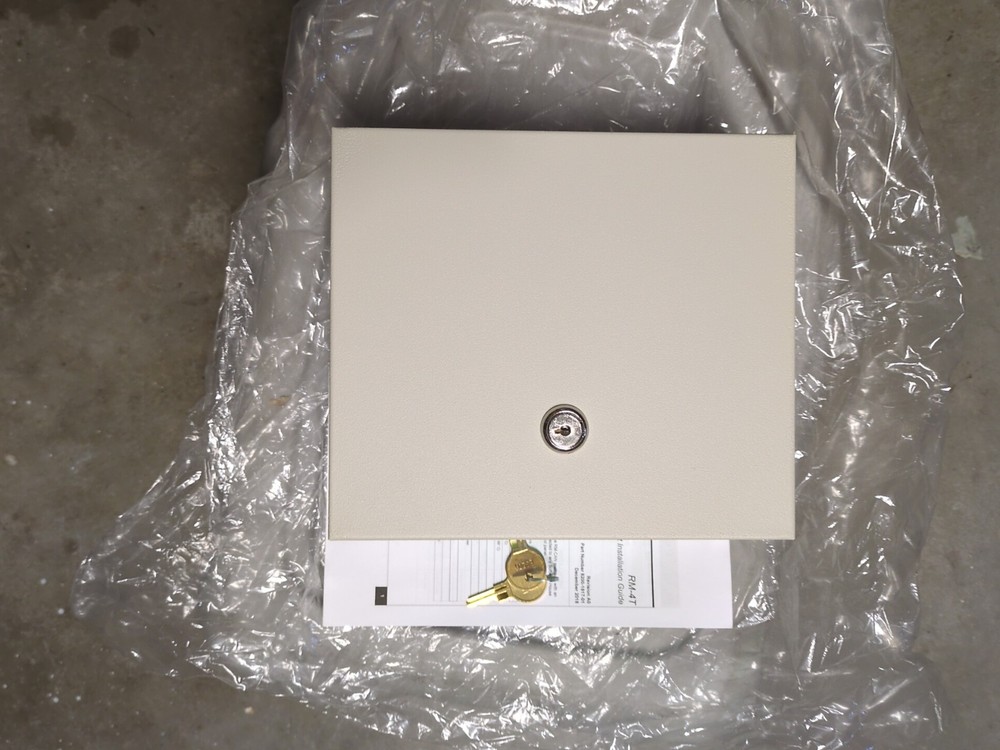 Software House Rm-4TE Can With RM-4T & Tamper Switch Board