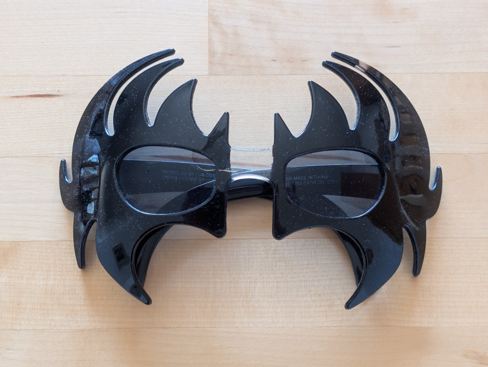 KISS Demon Shade Sunglasses 2010 Destroyer Sunglasses  Kiss Rock Band Catalog