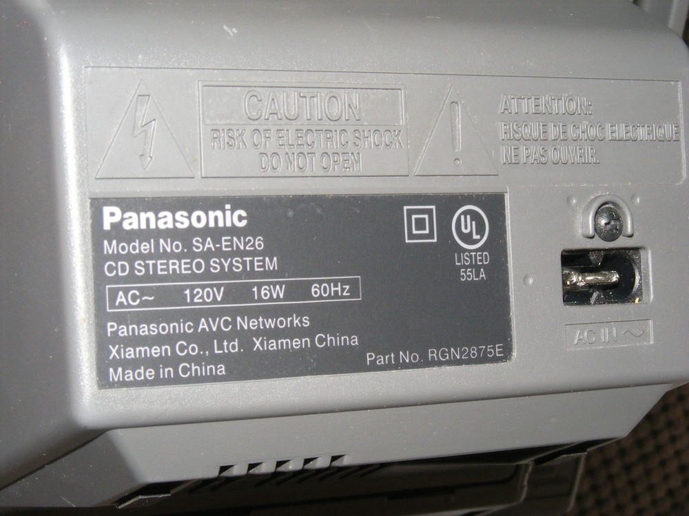 PANASONIC CD MINI STEREO SYS W/SPEAKERS, REMOTE CONTROL & ANTENNA SA-EN26*TESTED