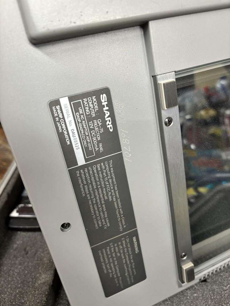 Sharp Computer Projection Panel QA-75 w Remote hard case, cables, manual & power