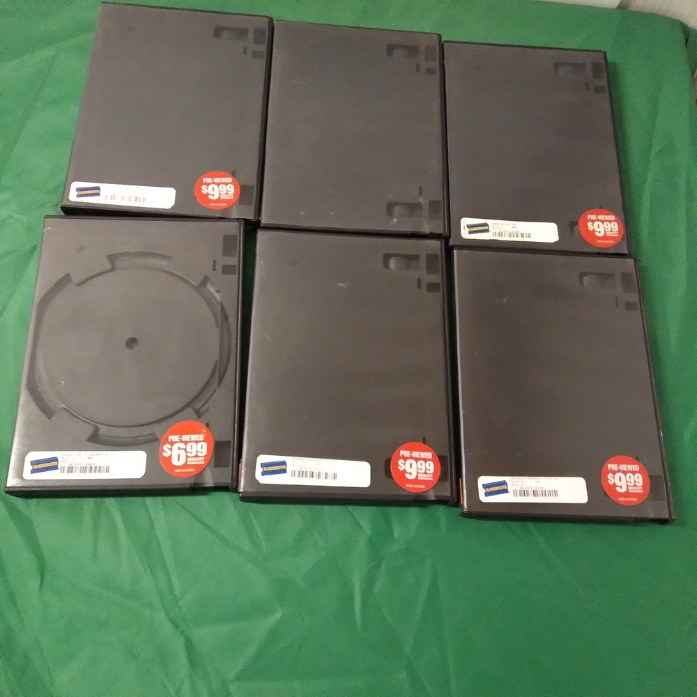 28 Authentic Blockbuster Empty Standard Single Disc DVD Replacement Cases + 2