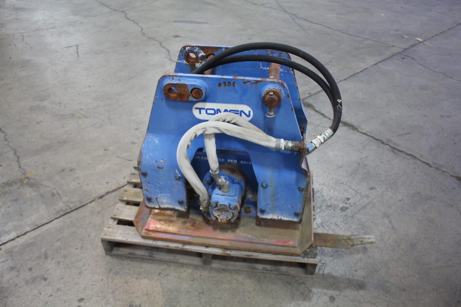 EXCAVATOR hydraulic plate compactor TOMEN 5380