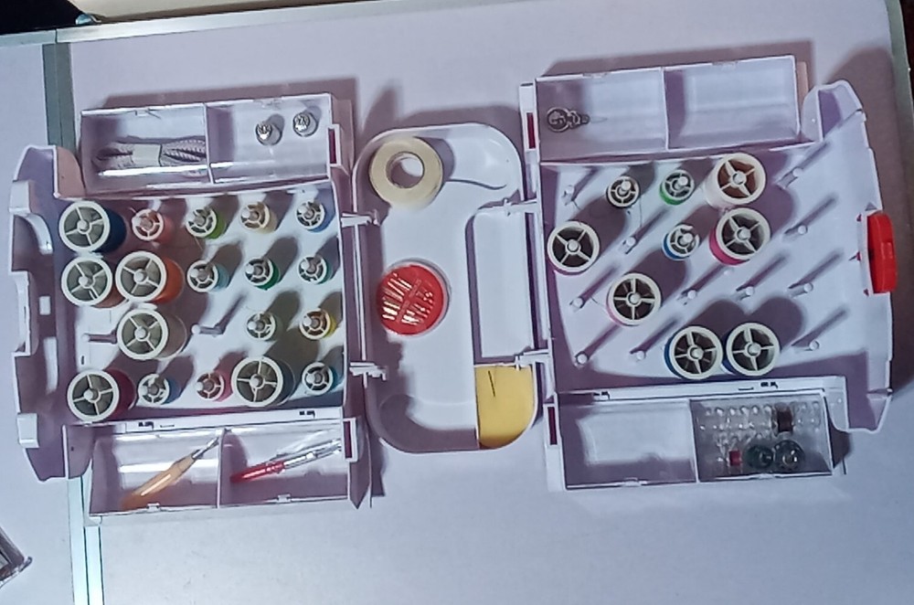 Singer Sew Essentials Thread & Sewing Storage System Used With Various Xtras
