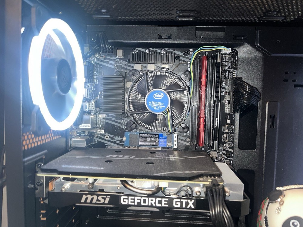 pc gaming desktop computer