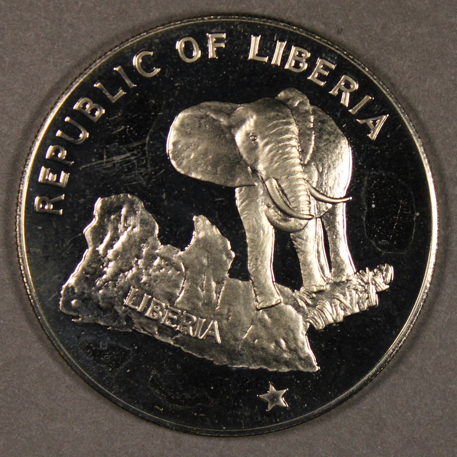 1974 Liberia Silver 5 Dollars