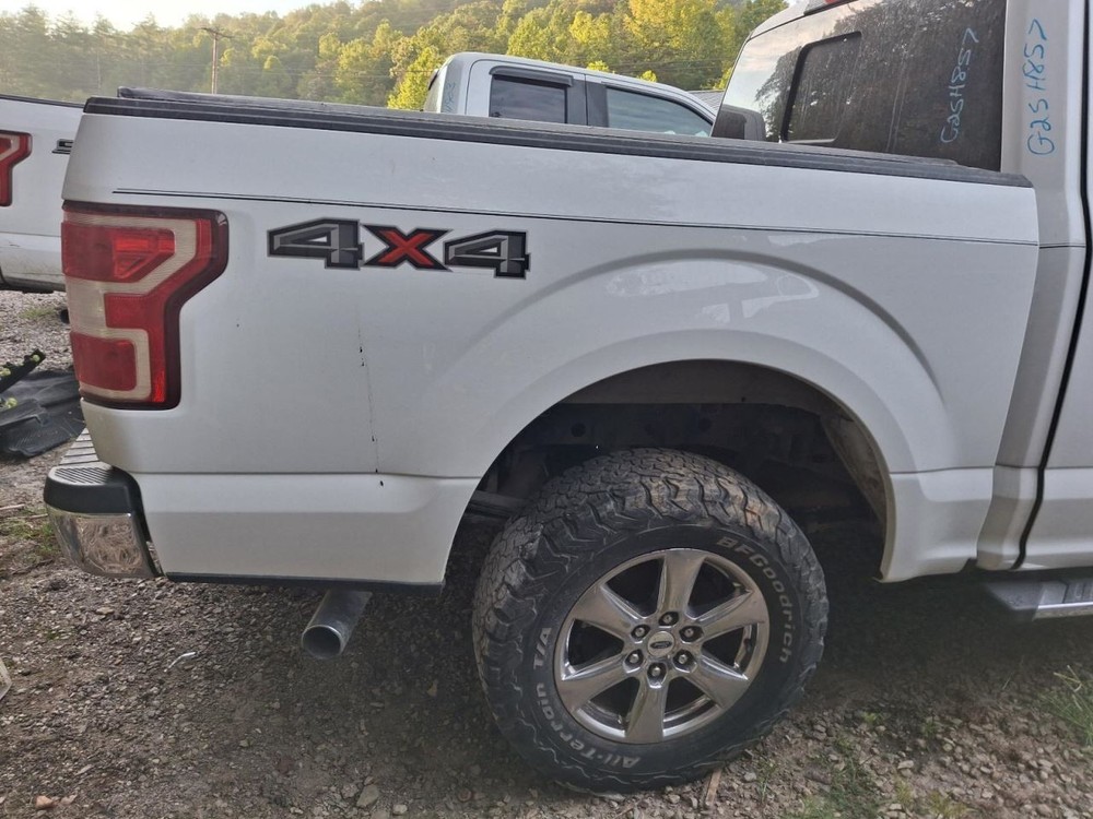 2019 Ford F150 8.0 Dash Screen - Used, No Anti-Theft Code, Reprogram Required