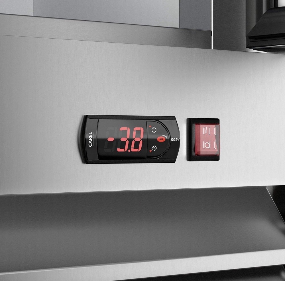29" Solid Door Reach-In Freezer