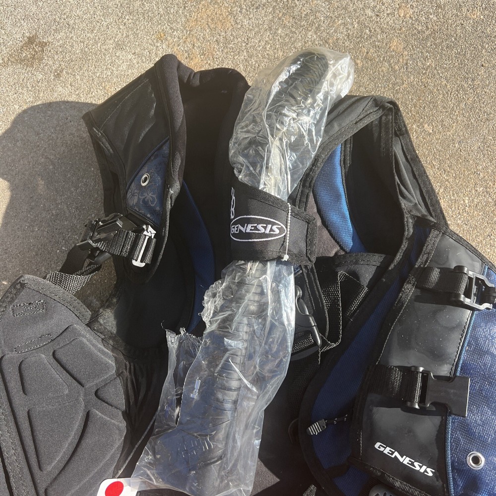 Genesis Sirens Woman’s buoyancy control device (BCD) Extra Small AxS