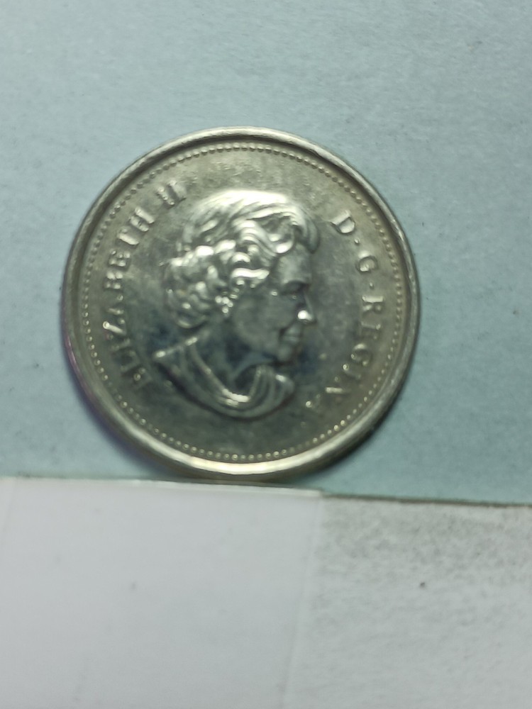 Unique World Coin - Colored Canada Quarter 2010